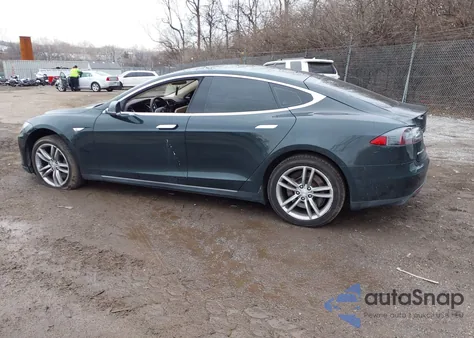 2012 Tesla Model S Signature из США, поврежденный, VIN 5YJSA1CN3CFP03052